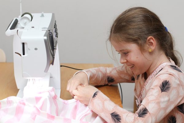 Birdie learning to sew | Megan Nielsen Patterns Blog