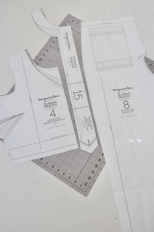 how to hack a zipper front on the Durban jumpsuit by Megan Nielsen Patterns