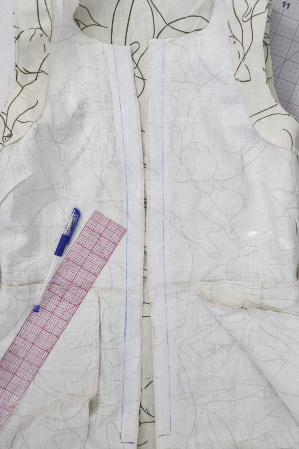 how to hack a zipper front on the Durban jumpsuit by Megan Nielsen Patterns