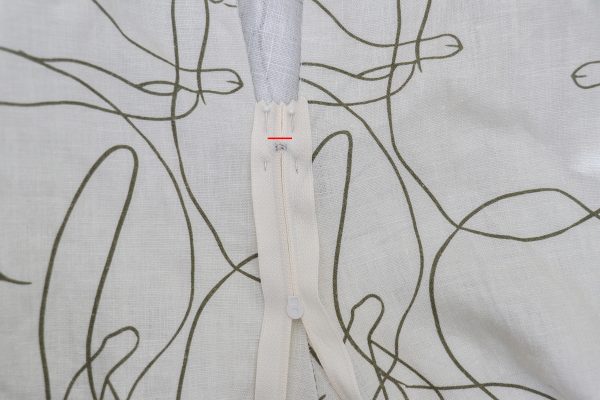 how to hack a zipper front on the Durban jumpsuit by Megan Nielsen Patterns