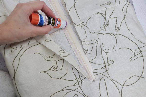how to hack a zipper front on the Durban jumpsuit by Megan Nielsen Patterns