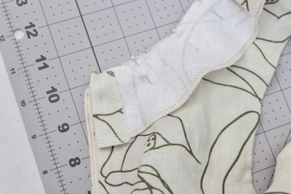 how to hack a zipper front on the Durban jumpsuit by Megan Nielsen Patterns
