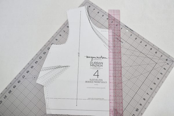 how to hack a zipper front on the Durban jumpsuit by Megan Nielsen Patterns