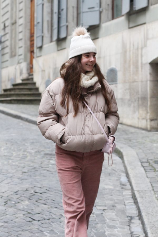 Bunny and her Dawn Jeans | Megan Nielsen Patterns