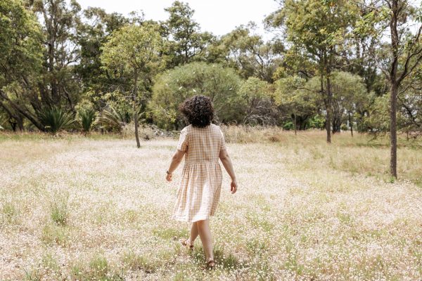 Yellow gingham crinkle linen dress | Made using Megan Nielsen Patterns, Protea sewing pattern