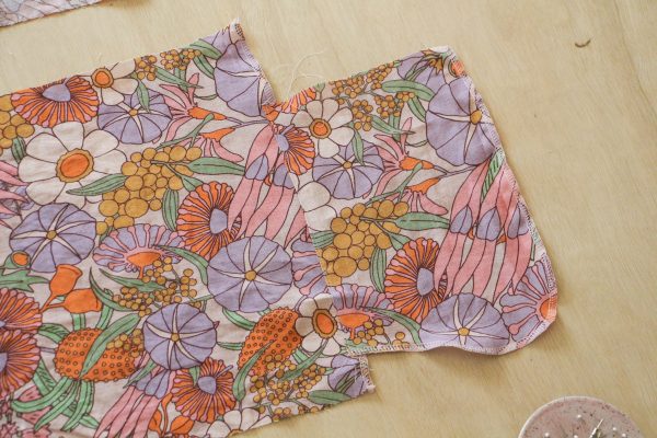 Sewing pockets to first tier and waistband | Megan Nielsen 3 tier Protea skirt tutorial