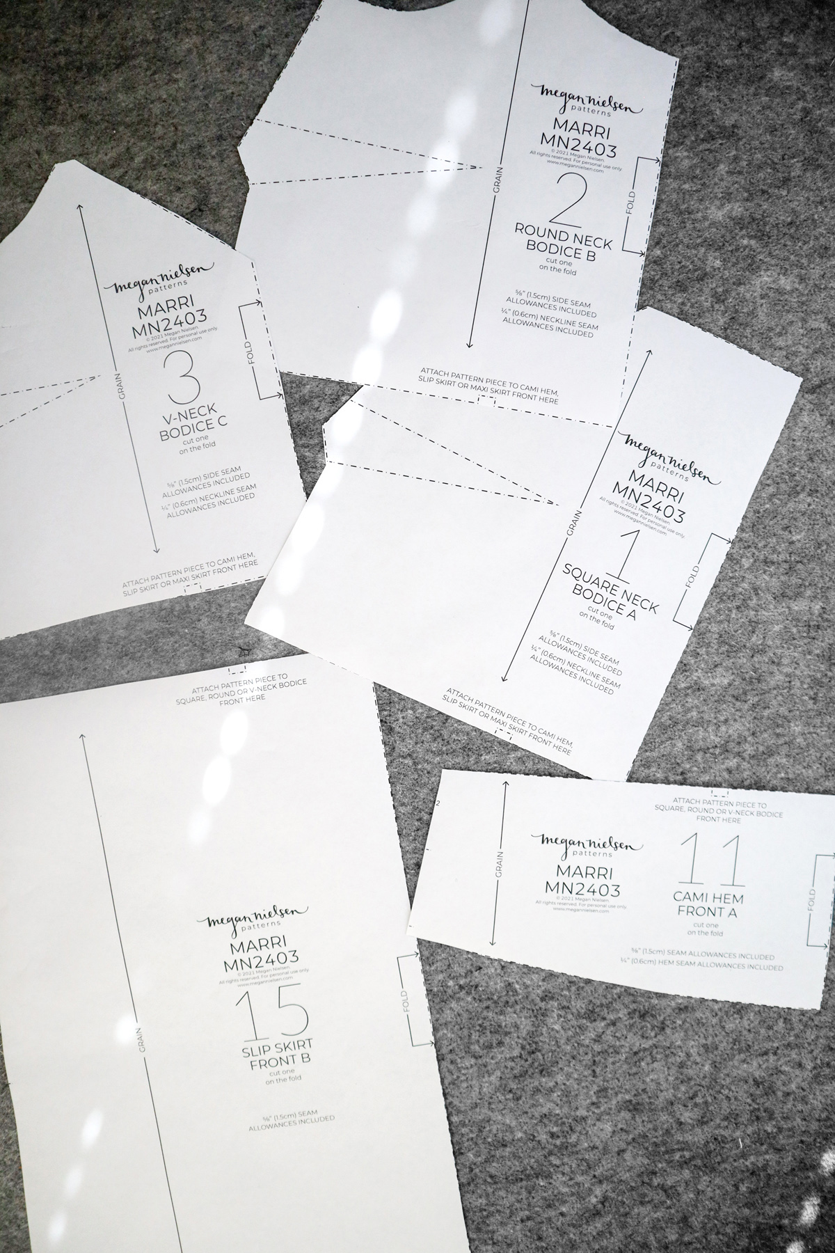 how to join the pattern pieces of the Marri sewing pattern by Megan Nielsen Patterns