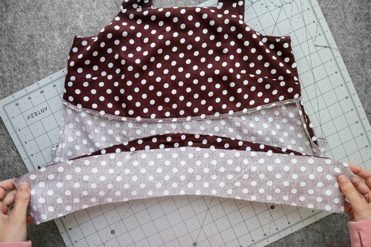 how to sew the cami hem facing on the Marri sewing pattern by Megan Nielsen Patterns