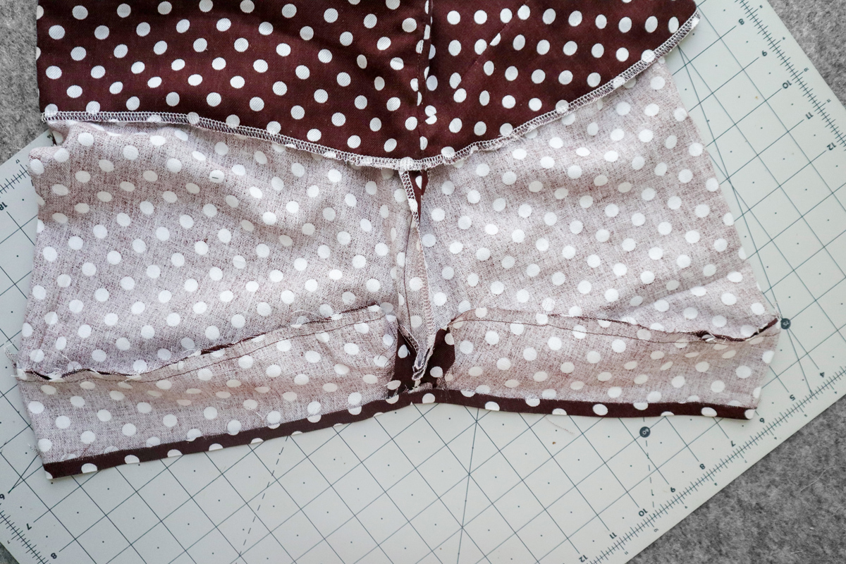 how to sew the cami hem facing on the Marri sewing pattern by Megan Nielsen Patterns