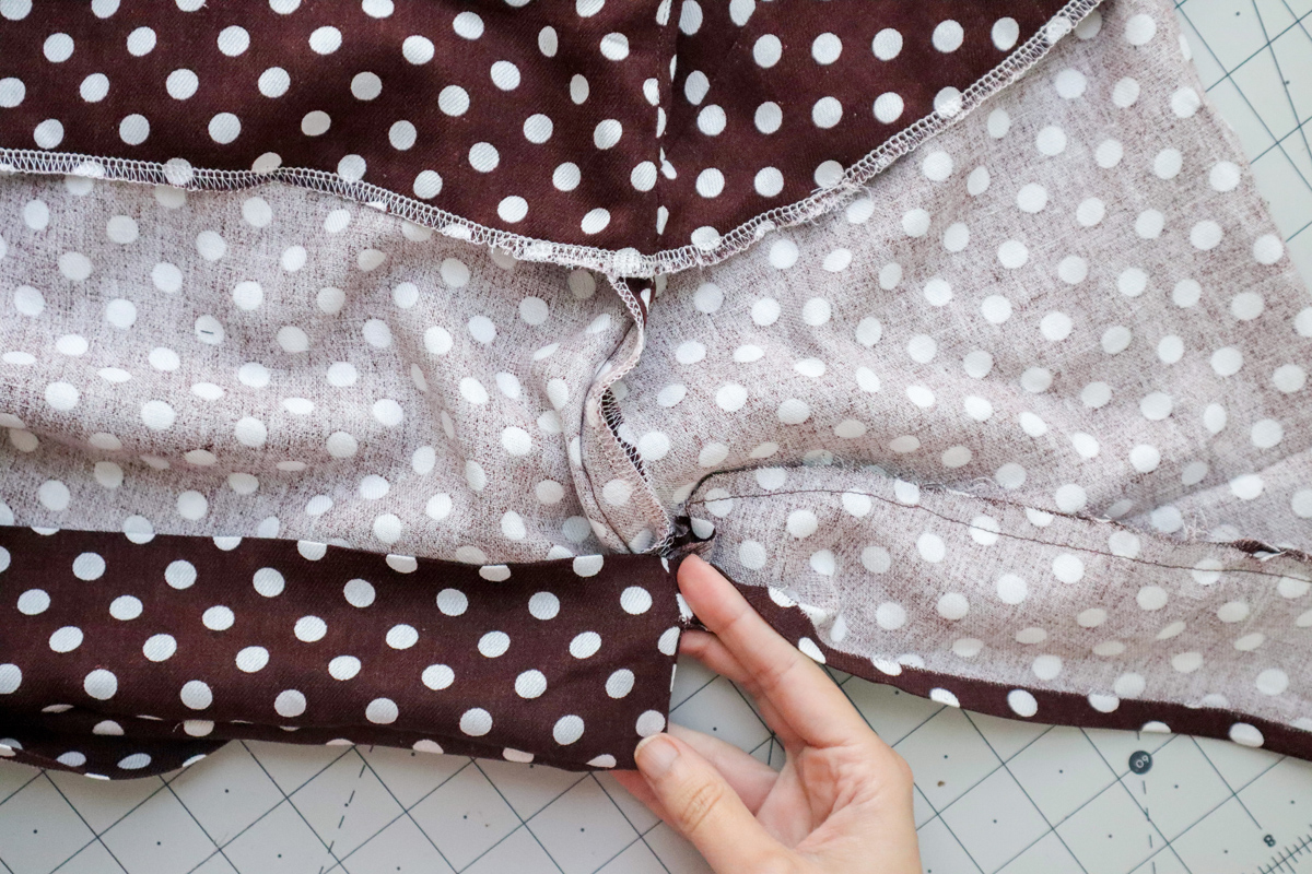 how to sew the cami hem facing on the Marri sewing pattern by Megan Nielsen Patterns