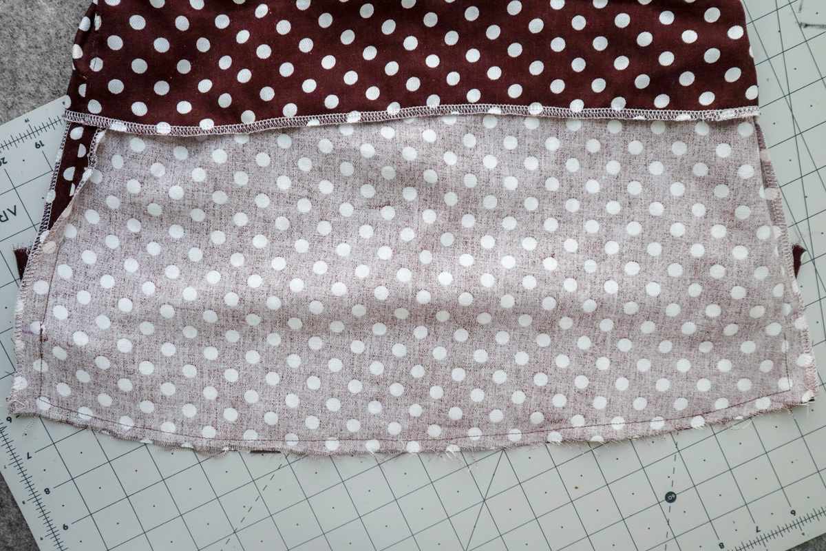 how to sew the cami hem facing on the Marri sewing pattern by Megan Nielsen Patterns