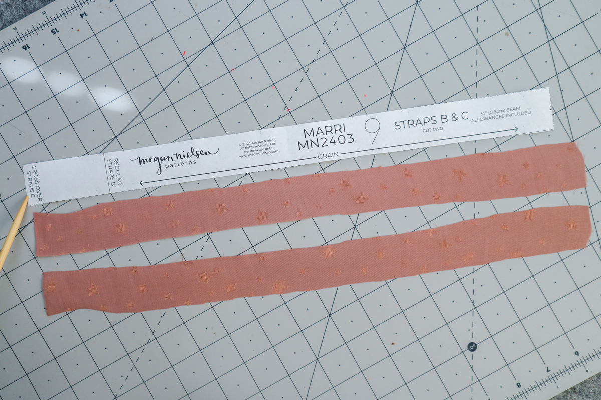 how to sew the straps and facing of view C of the Marri sewing pattern by Megan Nielsen Patterns