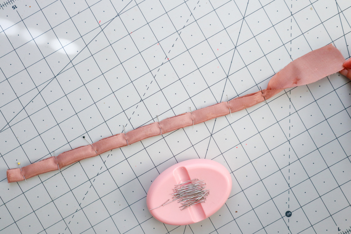 how to sew the straps and facing of view C of the Marri sewing pattern by Megan Nielsen Patterns