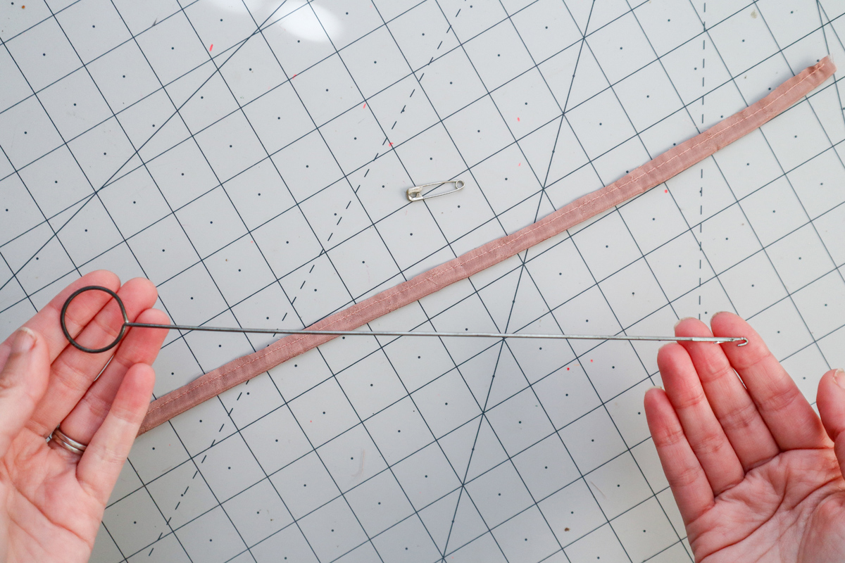 how to sew the straps and facing of view C of the Marri sewing pattern by Megan Nielsen Patterns