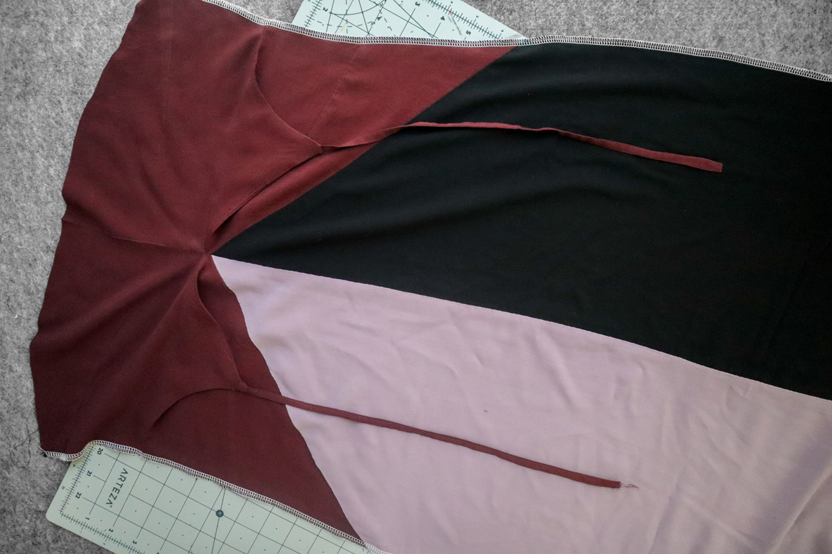 how to hack a colorblocked version of the Marri slip dress by Megan Nielsen Patterns