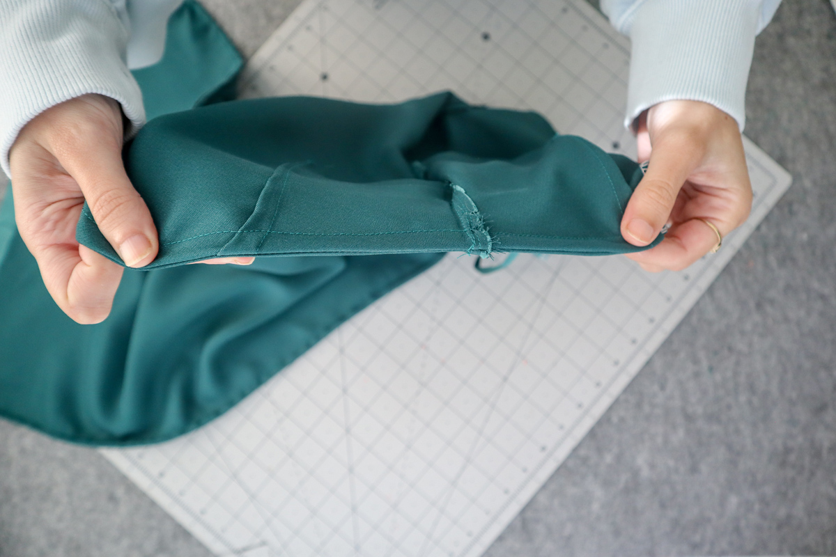 how to sew french seams on the Marri sewing pattern by Megan Nielsen Patterns