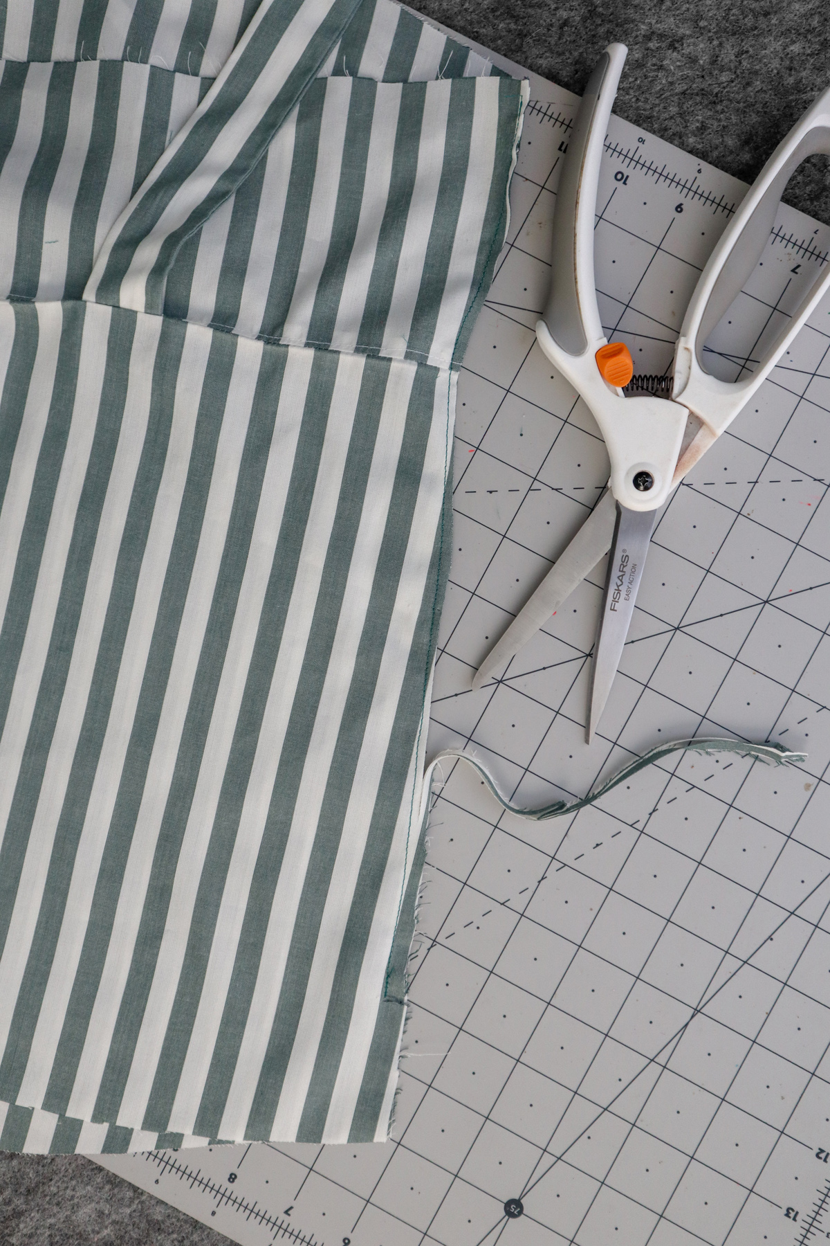 how to sew french seams on the Marri sewing pattern by Megan Nielsen Patterns