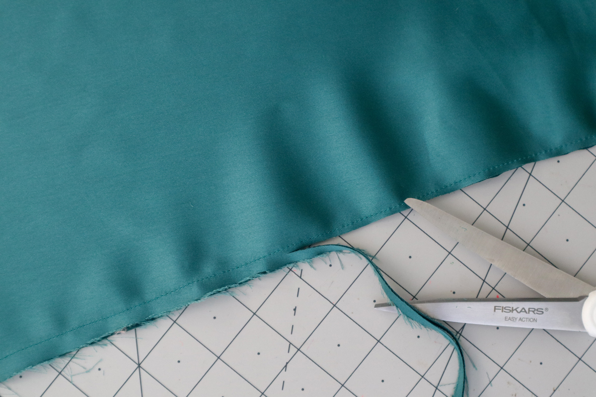 how to sew french seams on the Marri sewing pattern by Megan Nielsen Patterns