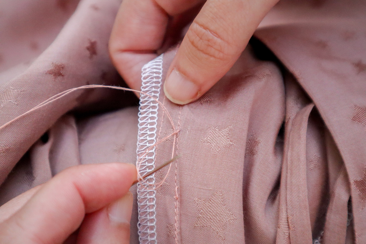 how to make a belt and thread loops for the Marri sewing pattern by Megan Nielsen Patterns