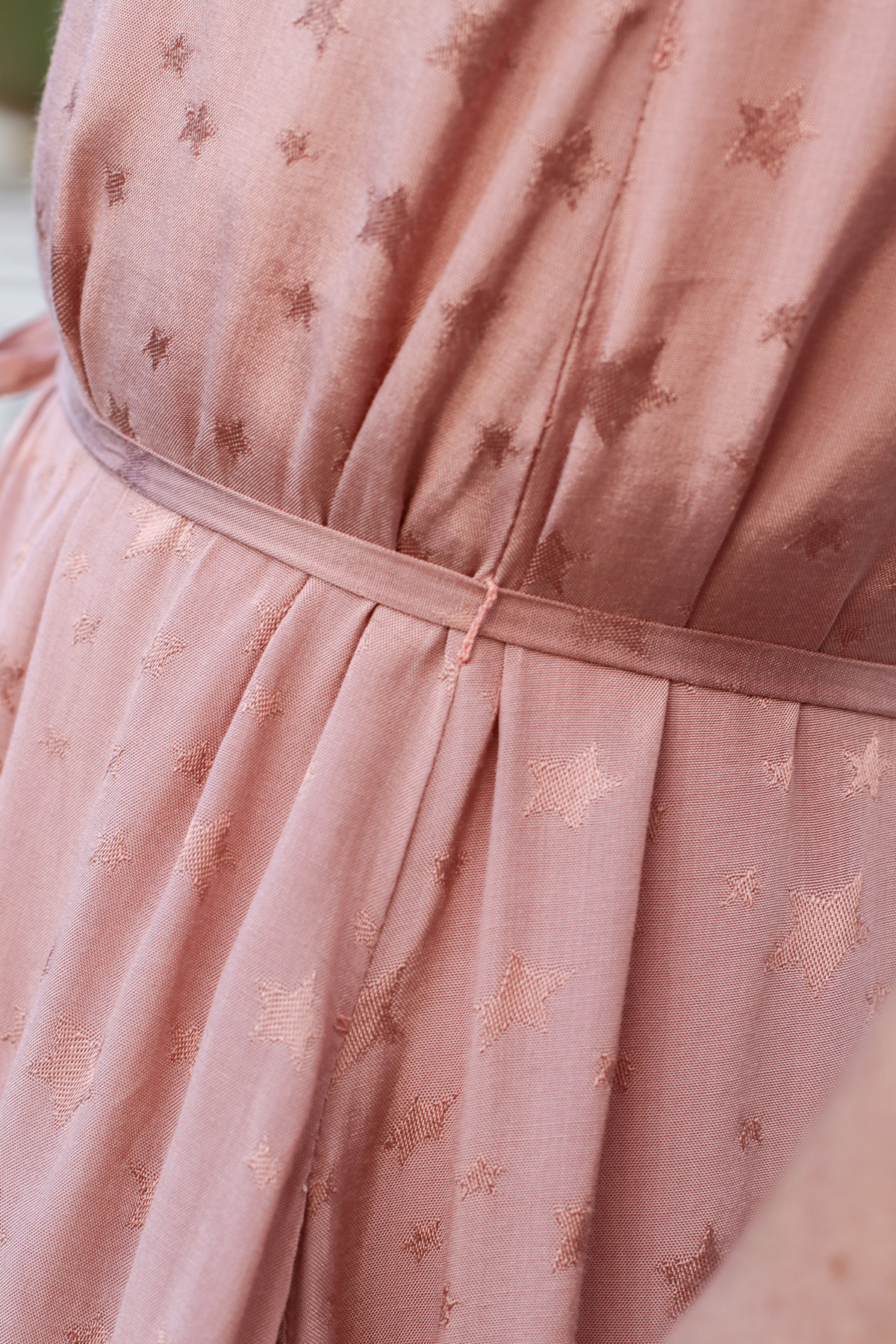 how to make a belt and thread loops for the Marri sewing pattern by Megan Nielsen Patterns